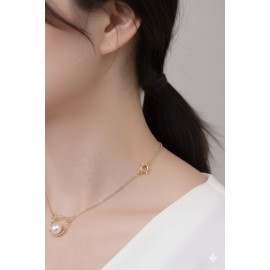 Minimal Pearl Pendant Necklace