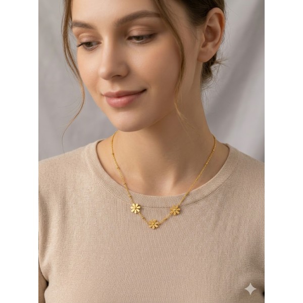 Minimal Gold Flower Charm Necklace