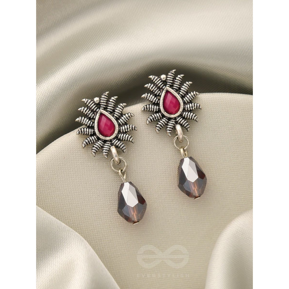 DROPS OF LIGHT- TINY TRINKET EARRINGS (Carmine Red)