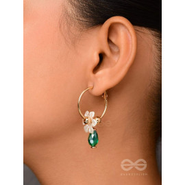 ENCHANTING FLOWERS - GOLDEN HOOP EARRINGS