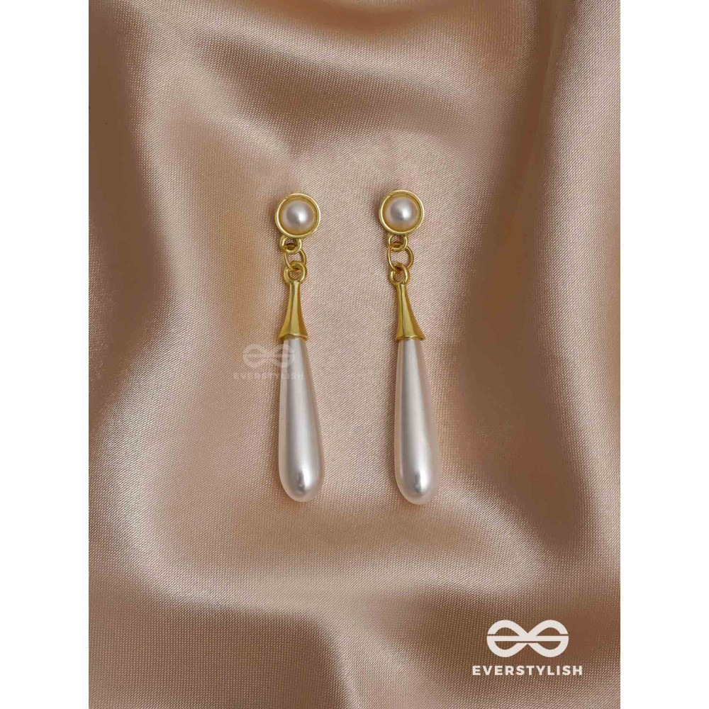 CHIC GLAM - MIX OF SILVER AND GOLDEN EARRINGS